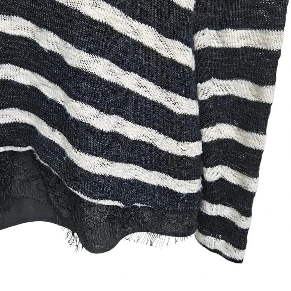 White‎ House Black Market Long Sleeve V Neck Striped Sweater Lace Size Medium